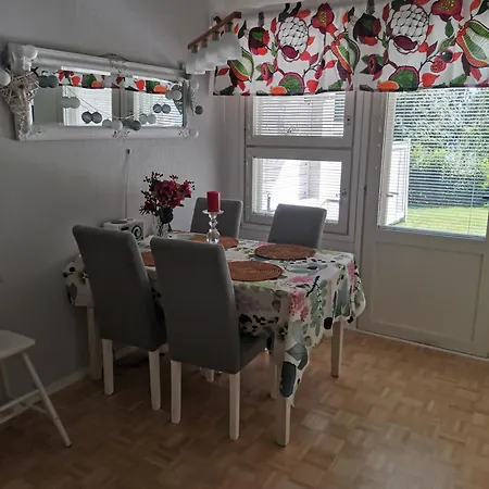 Hirvikoto Apartment *